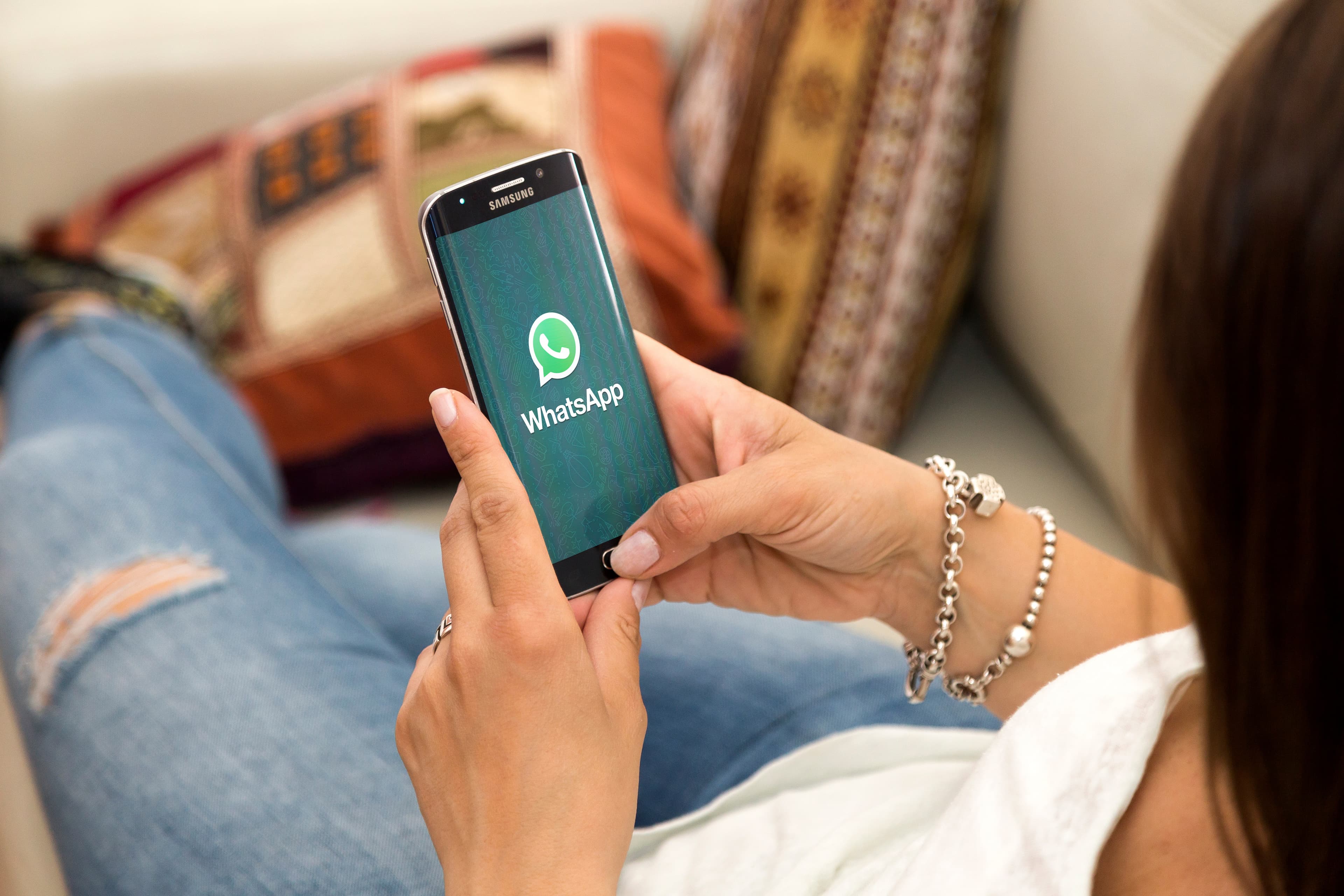 Gibt es bald Werbung in WhatsApp?