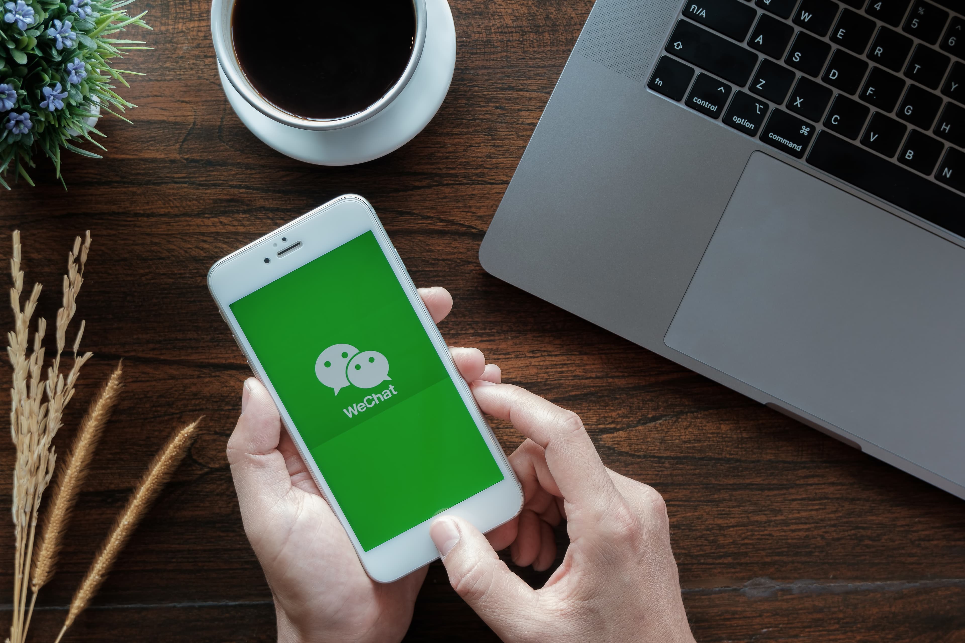 WeChat vs. WhatsApp: Was steckt hinter dem Messenger aus China?