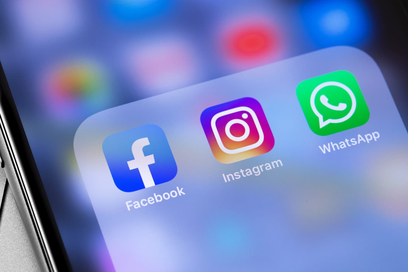 Guide: How to add a WhatsApp button on instagram?